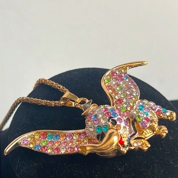 NWT Betsey Johnson Elephant Multi-Color Crystal and Enamel Gold Tone Necklace - Picture 2 of 7